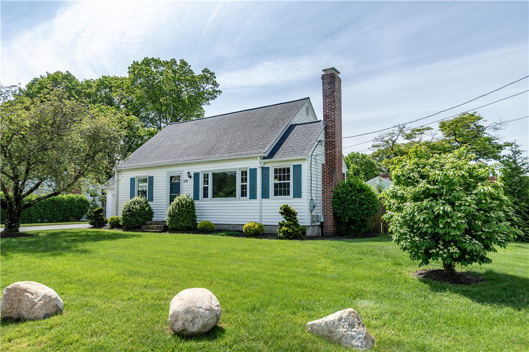 Warwick, Rhode Island 02888, United States, 3 Bedrooms Bedrooms, ,1 BathroomBathrooms,Residential,Active,145986