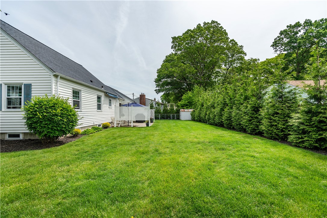 Warwick, Rhode Island 02888, United States, 3 Bedrooms Bedrooms, ,1 BathroomBathrooms,Residential,Active,145986