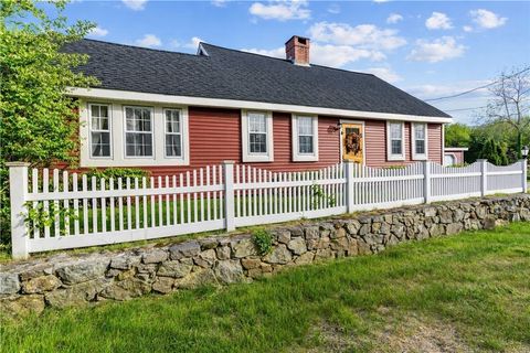 220 Plainfield Pike Scituate RI 02857