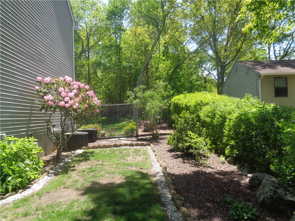 307 East Greenwich Avenue