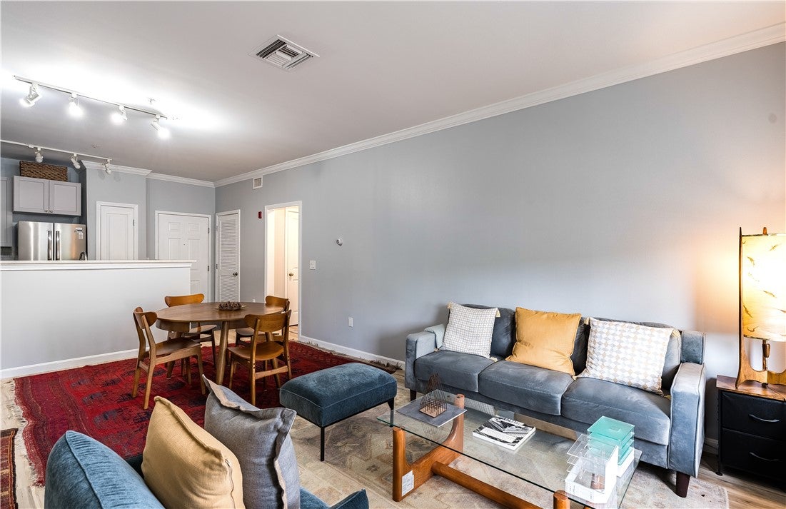 1000 Providence Place 125