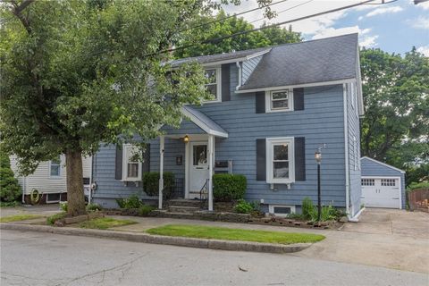 Single Family Residence in East Providence RI 44 Ruth Avenue.jpg