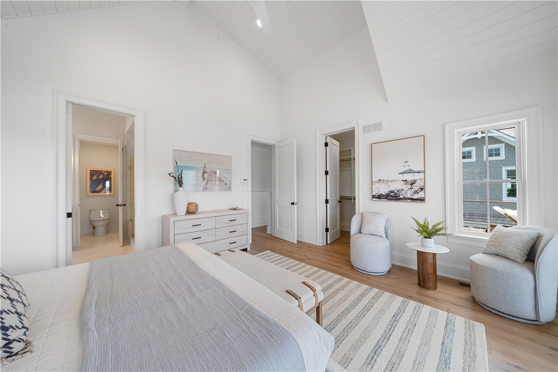 Narragansett, Rhode Island, 02882, United States, 4 Bedrooms Bedrooms, ,5 BathroomsBathrooms,Residential,Active,2006796