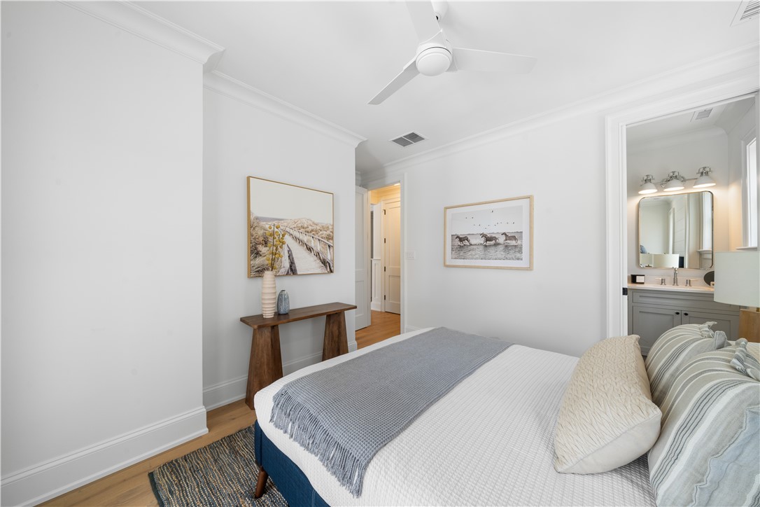 Narragansett, Rhode Island, 02882, United States, 4 Bedrooms Bedrooms, ,5 BathroomsBathrooms,Residential,Active,2006796