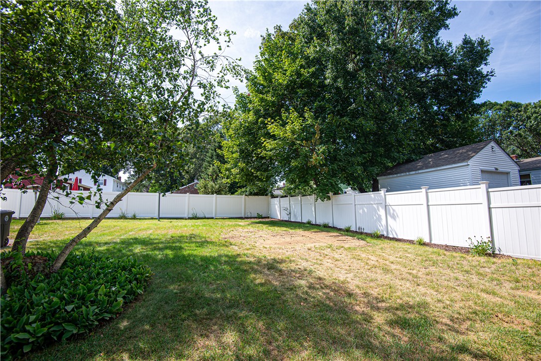 26 Anderson Avenue