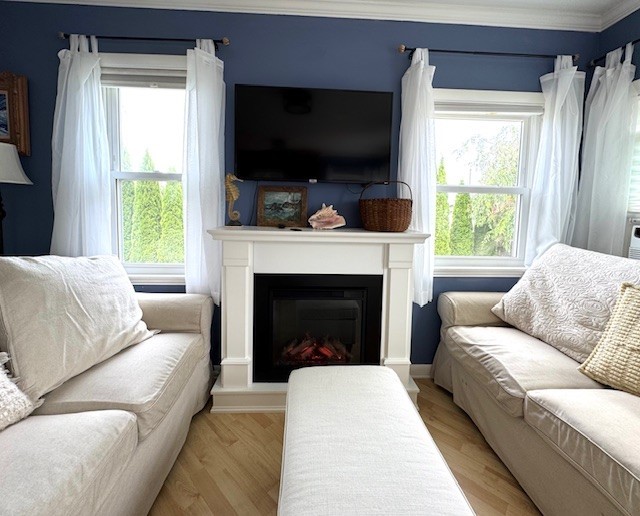 South Kingstown, Rhode Island 02879, United States, 2 Bedrooms Bedrooms, ,1 BathroomBathrooms,Residential,Pending,183560