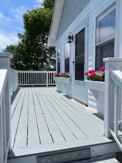 South Kingstown, Rhode Island 02879, United States, 2 Bedrooms Bedrooms, ,1 BathroomBathrooms,Residential,Pending,183560