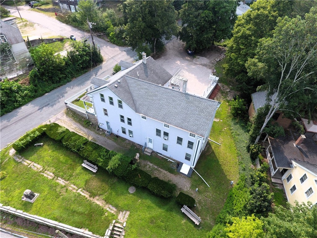 8 Highview Avenue