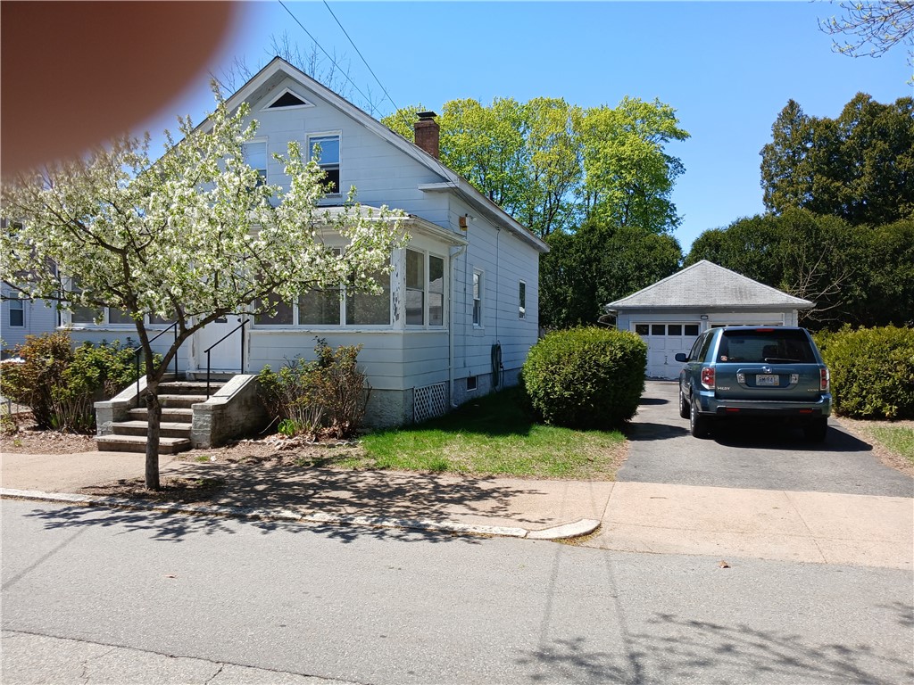 24 Enfield Avenue