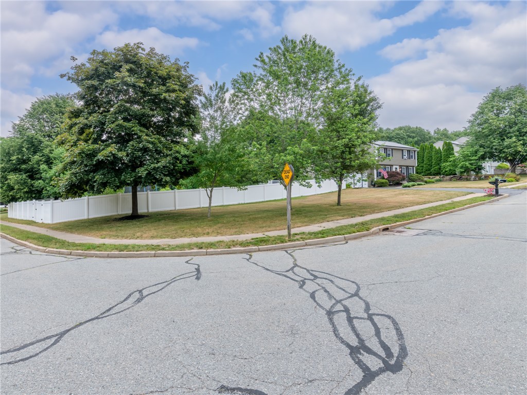 2 Brookfield Road