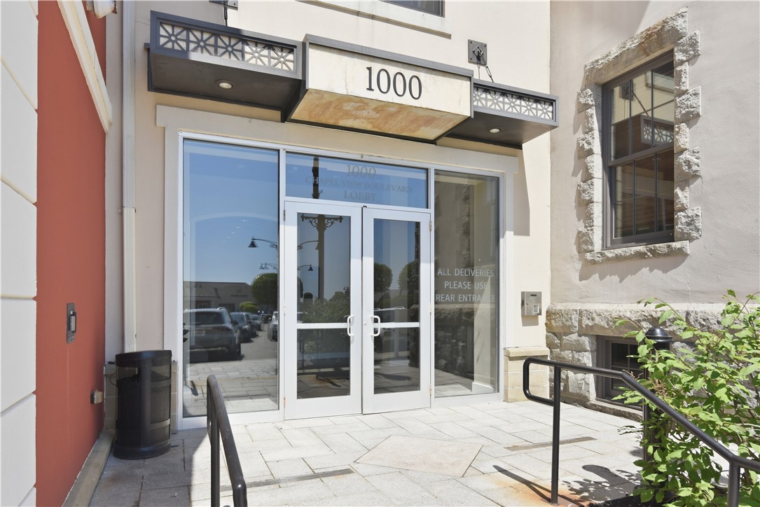 1000 Chapel View Boulevard 306