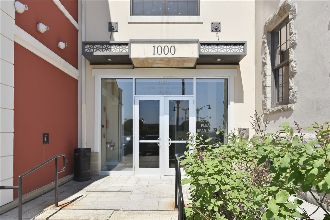 1000 Chapel View Boulevard 306