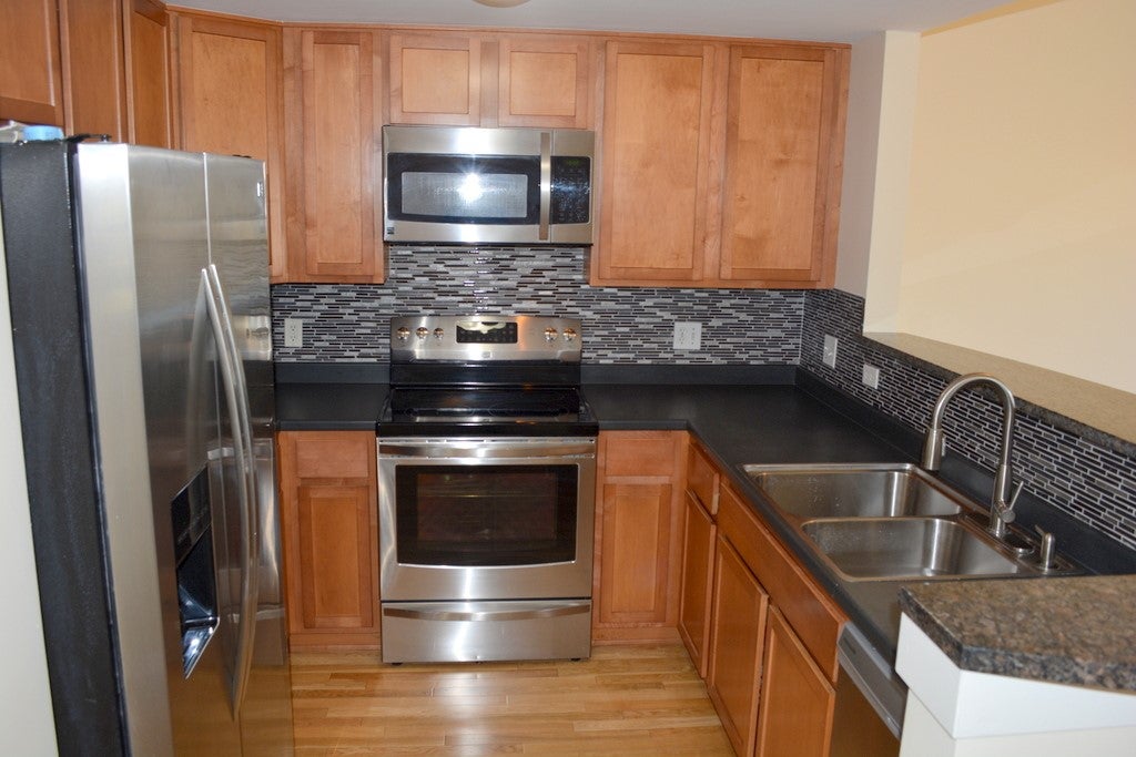 231 Douglas Avenue 10