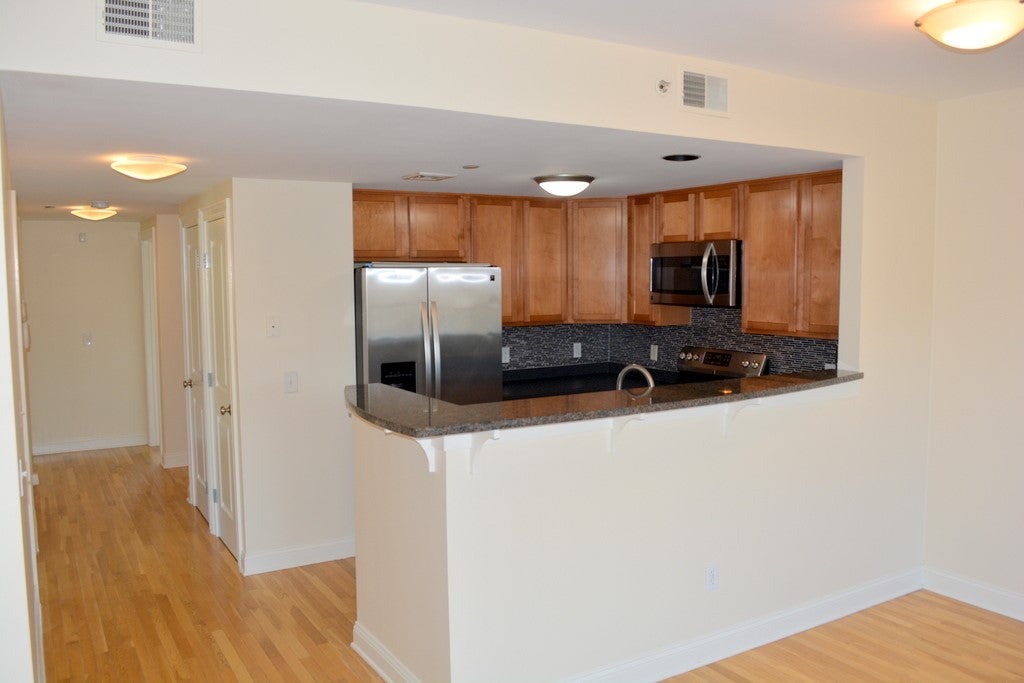 231 Douglas Avenue 10
