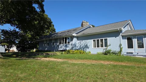 4 Pearl Street Coventry RI 02816