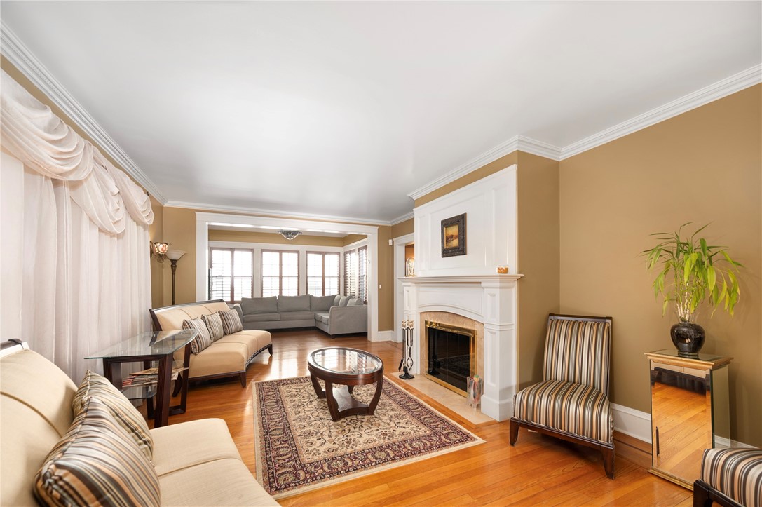335 Doyle Avenue