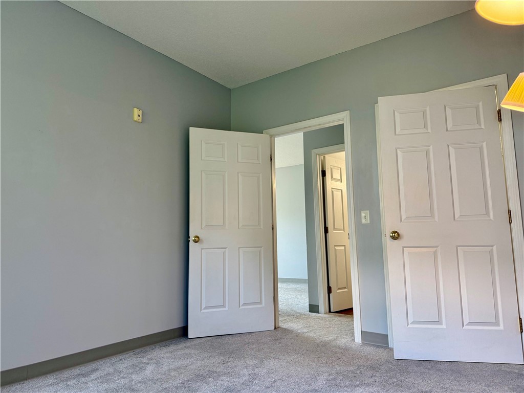 Woonsocket, Rhode Island 02895, United States, 2 Bedrooms Bedrooms, ,2 BathroomsBathrooms,Residential,Active,171490