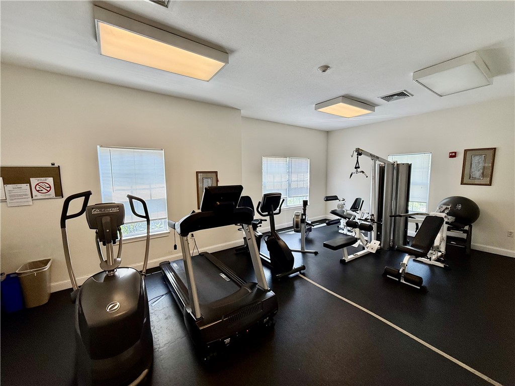 Woonsocket, Rhode Island 02895, United States, 2 Bedrooms Bedrooms, ,2 BathroomsBathrooms,Residential,Active,171490