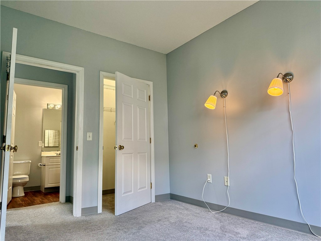 Woonsocket, Rhode Island 02895, United States, 2 Bedrooms Bedrooms, ,2 BathroomsBathrooms,Residential,Active,171490