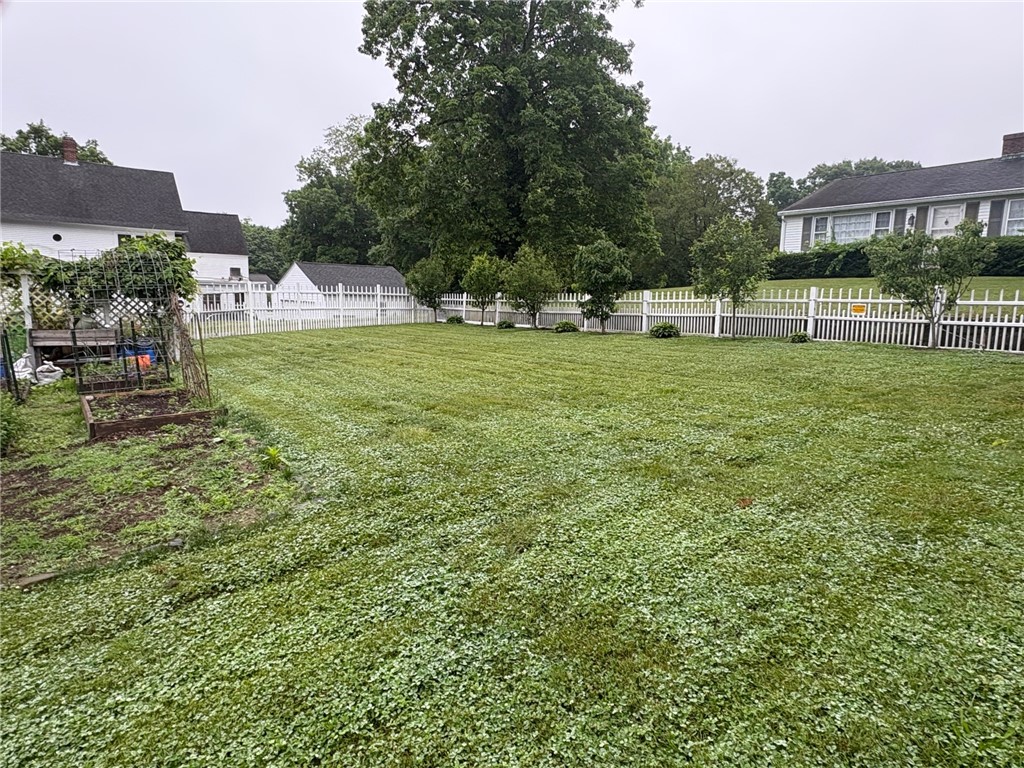 North Kingstown, Rhode Island 02852, United States, 6 Bedrooms Bedrooms, ,3 BathroomsBathrooms,Residential,Active,170087