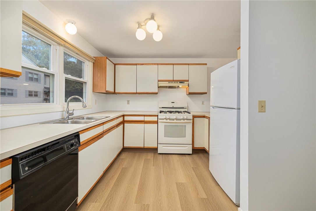 1603 Plainfield Pike E7