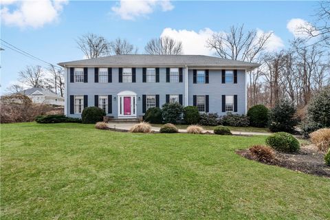 32 Starr Drive W Narragansett RI 02882