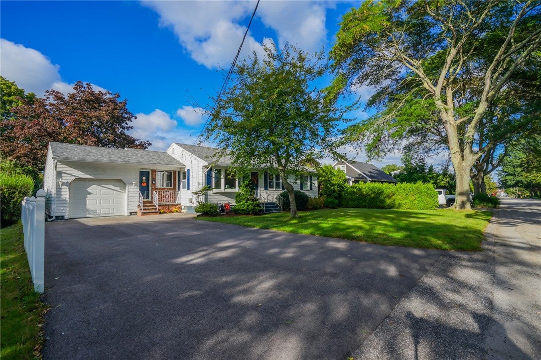 17 Academy Avenue