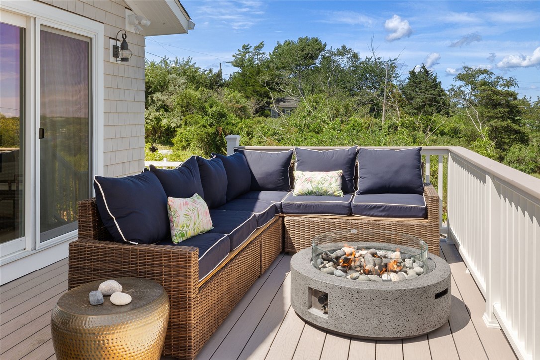 17 Goose Island Road