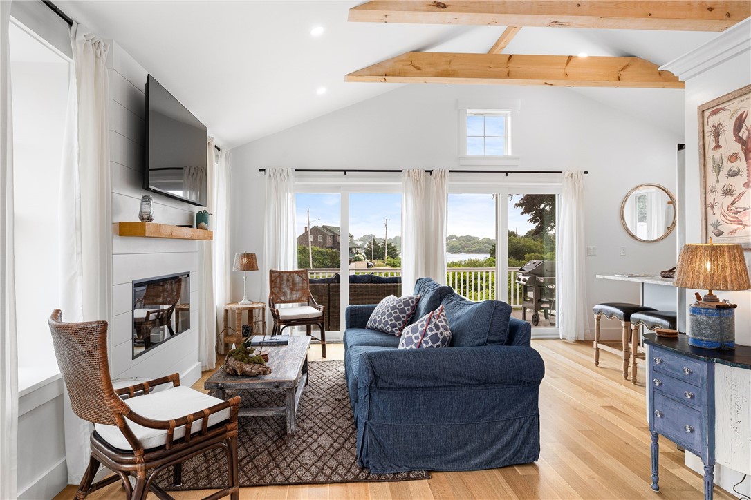 17 Goose Island Road