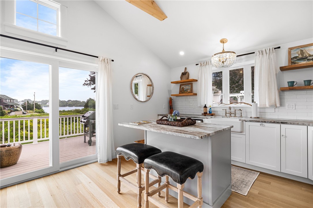 17 Goose Island Road