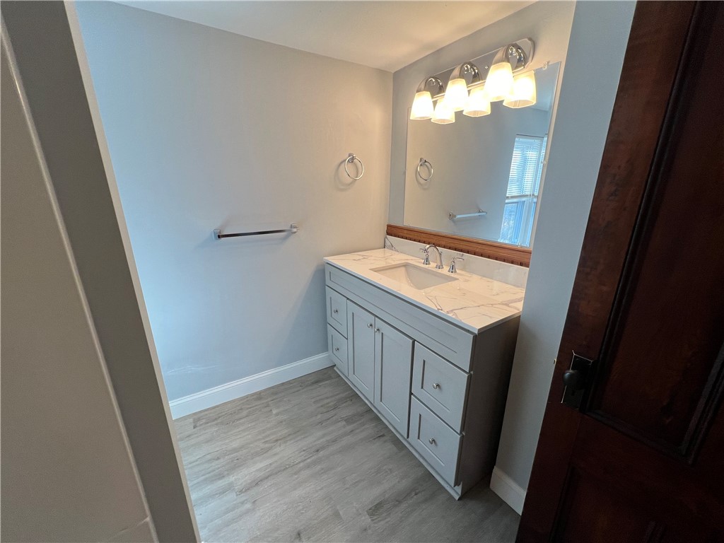 274 Waterman Avenue 2
