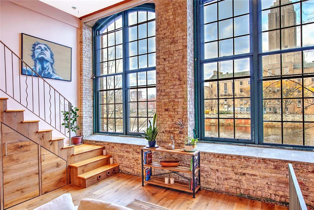 10 Exchange Court 203