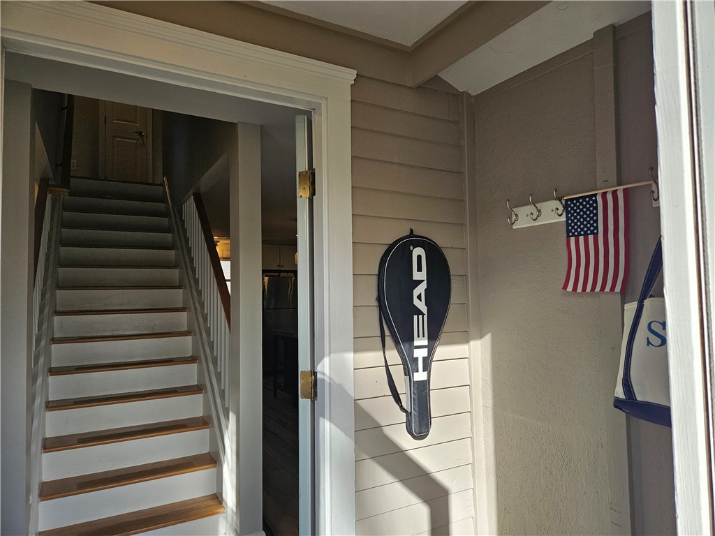 208 Marlborough Street 4