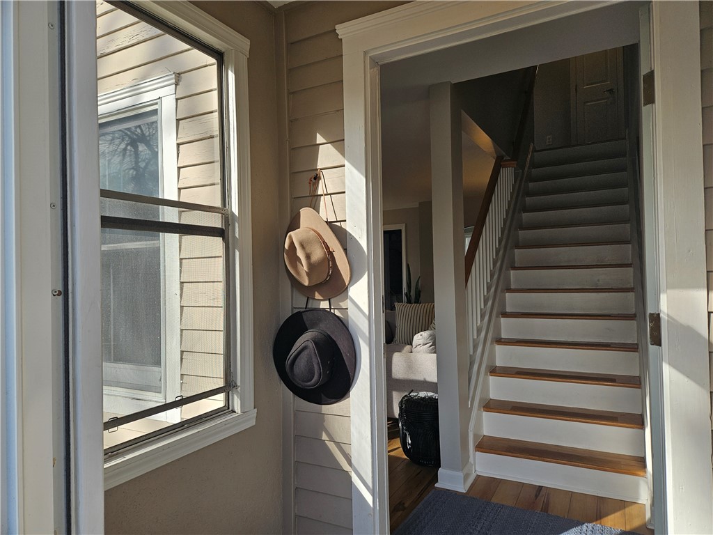 208 Marlborough Street 4