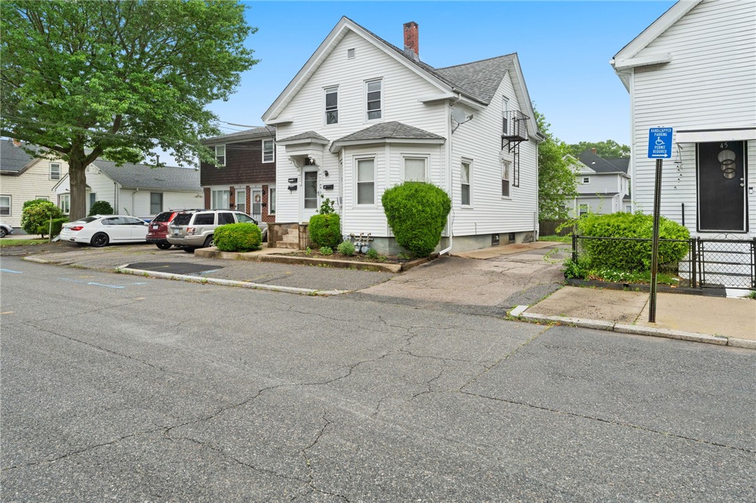 49 Seamans Street