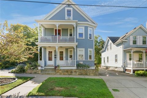 48 Constitution Street 1 Bristol RI 02809