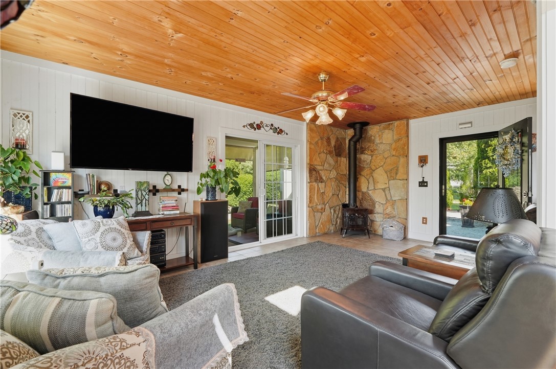 27 Crandall Road