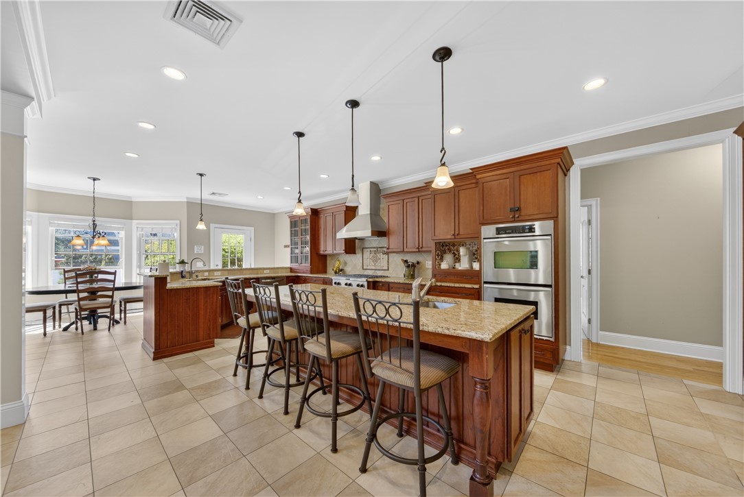 Bristol, Rhode Island, 02809, United States, 4 Bedrooms Bedrooms, ,3 BathroomsBathrooms,Residential,Pending,2045663