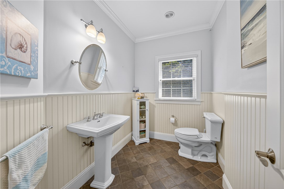 Bristol, Rhode Island, 02809, United States, 4 Bedrooms Bedrooms, ,3 BathroomsBathrooms,Residential,Pending,2045663