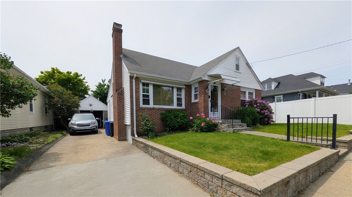 326 Sharon Street