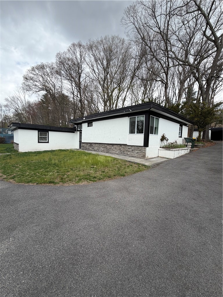 35 Fenwood Avenue
