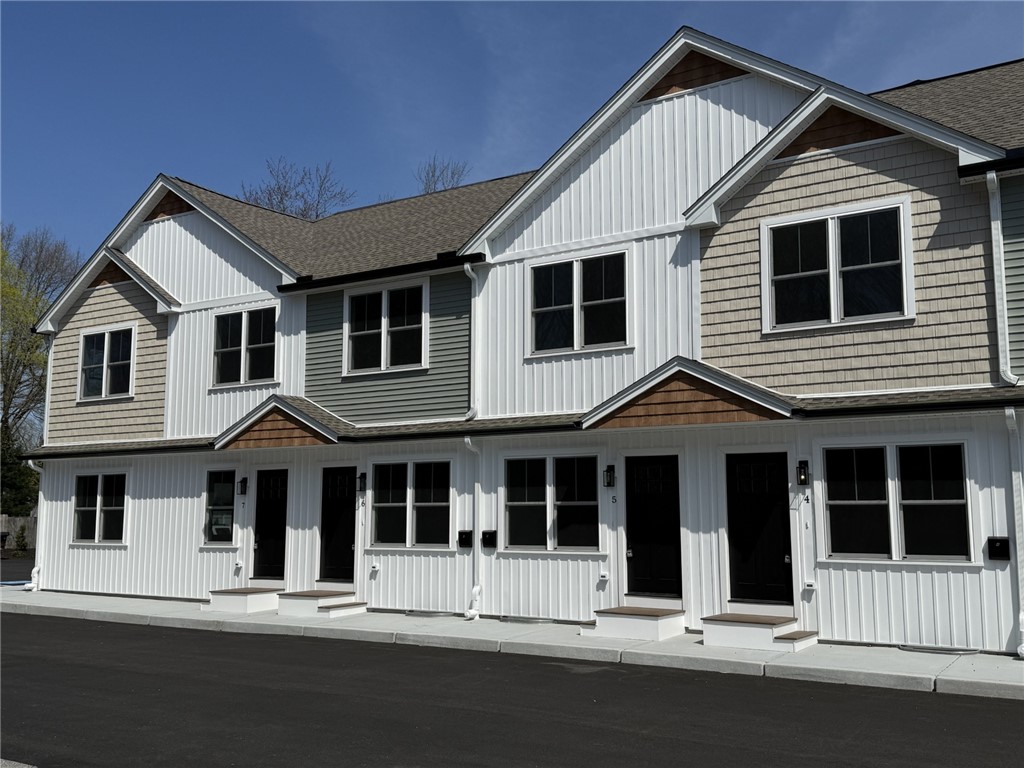 2907 Post Road 4
