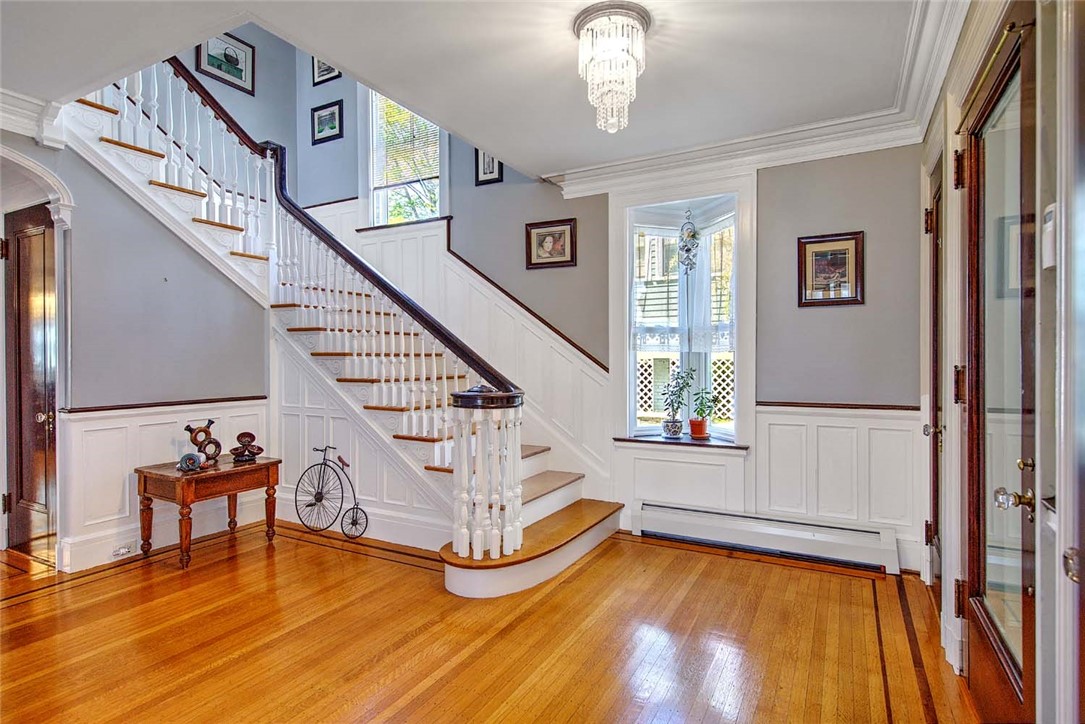 271 Doyle Avenue