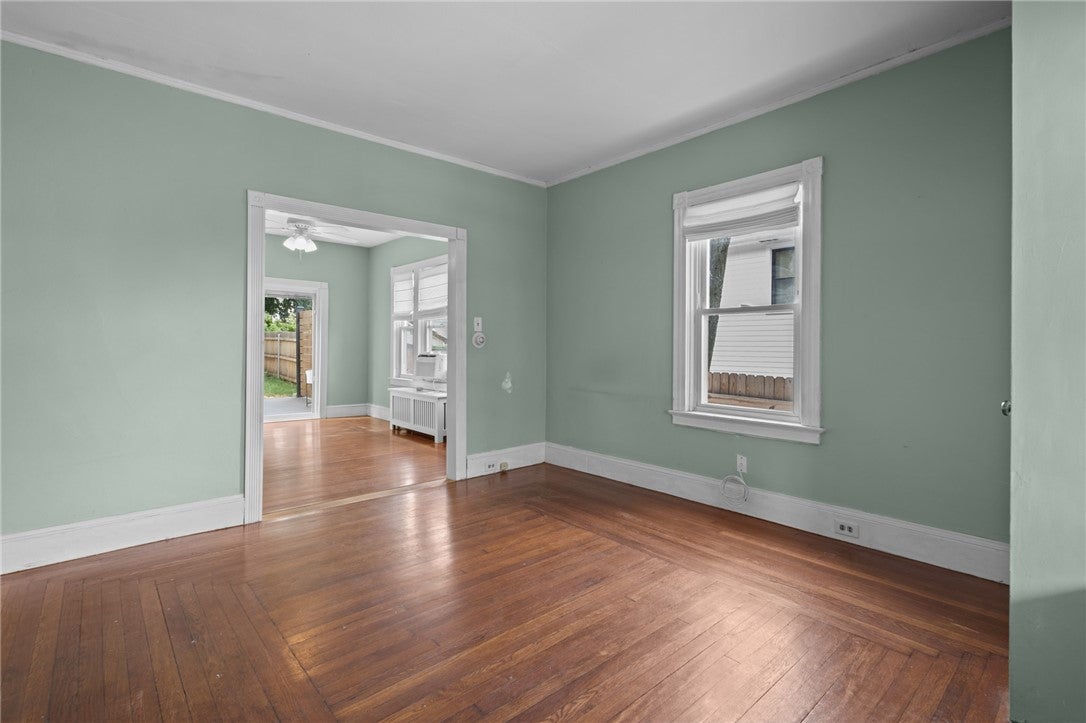 49 Woodbine Street