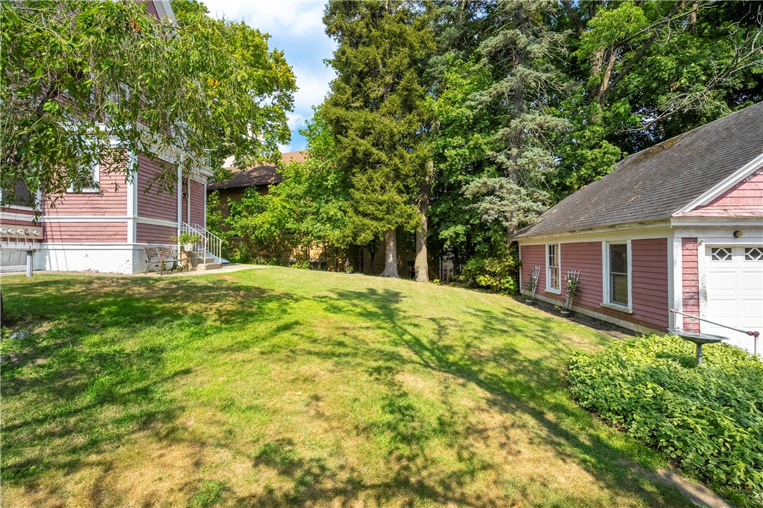 426 Blackstone Street