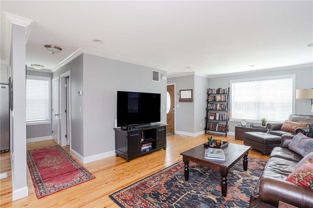 52 Bedlow Avenue