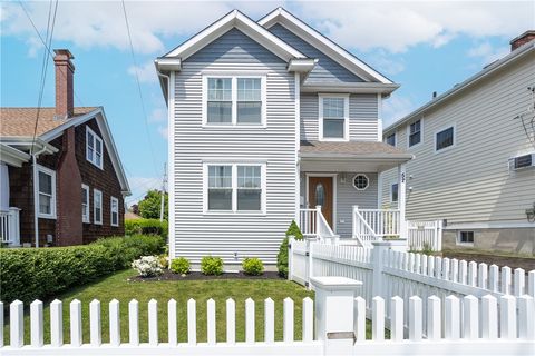 52 Bedlow Avenue Newport RI 02840