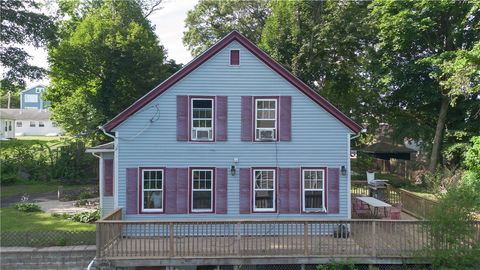 15 Tew Place Providence RI 02906