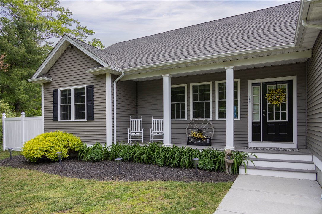 12 Hillside Drive