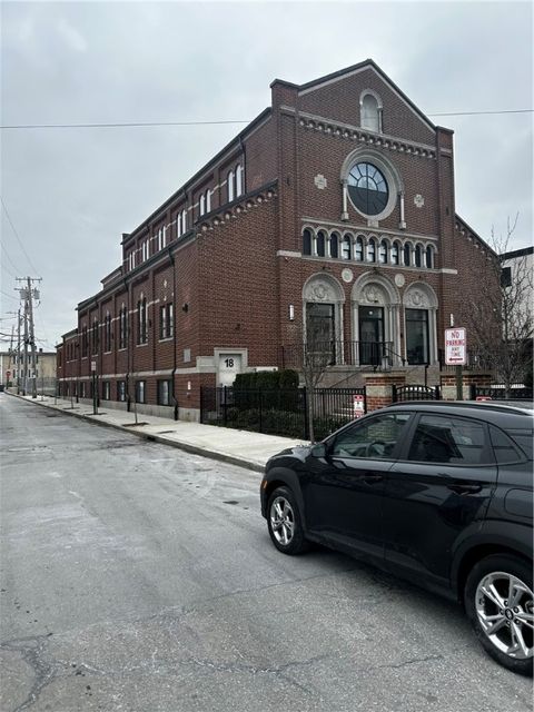 18 Spruce Street 108 Providence RI 02903